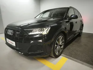 Audi Q7 2021