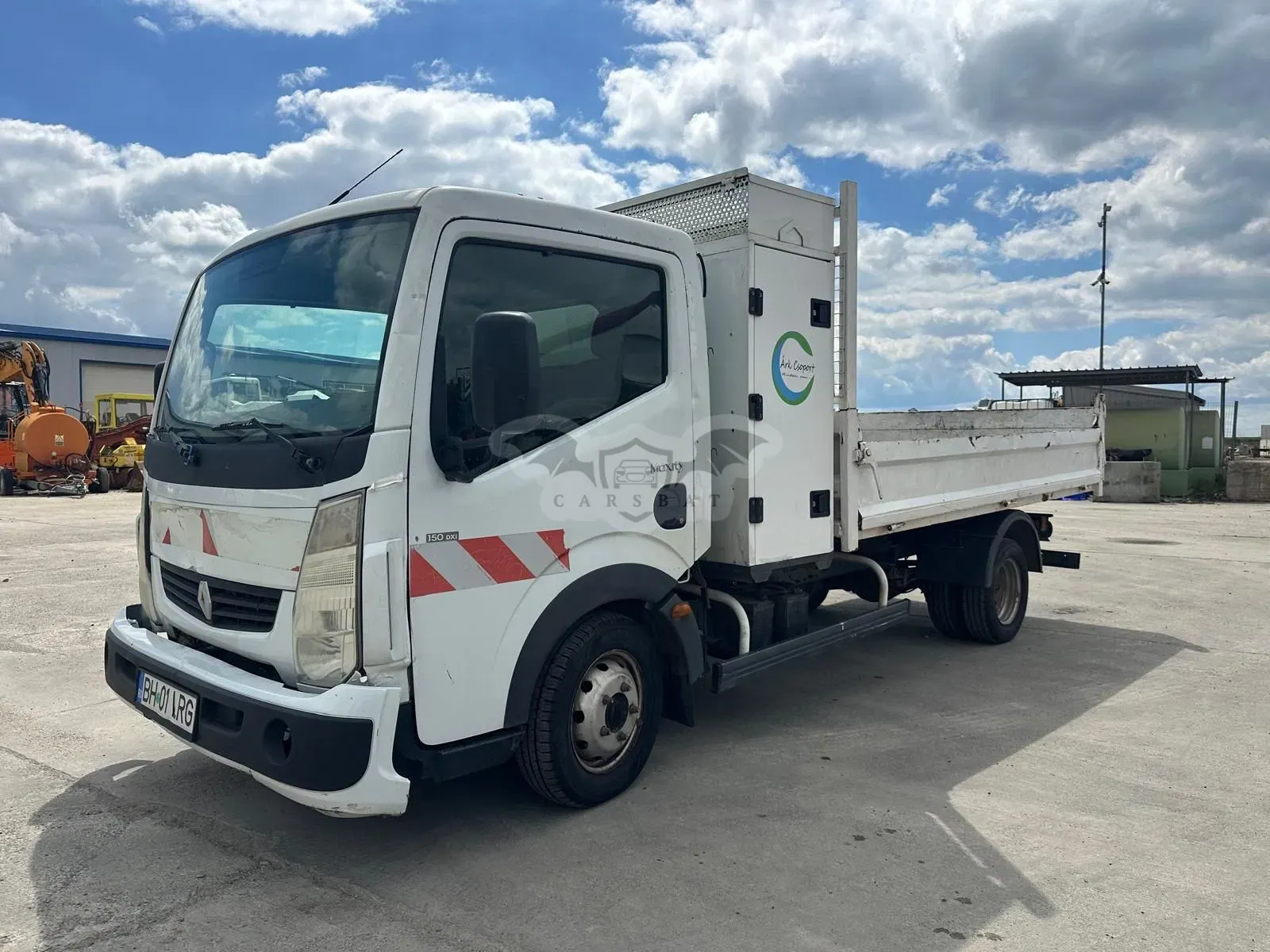 Renault Maxity 2009