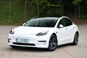 Tesla Model 3 Langstreckenbatterie Allradantrieb Dual Motor 2021