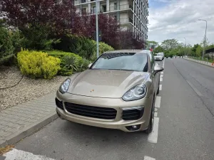 Porsche Cayenne 2016