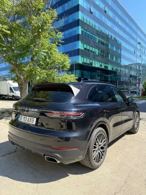 Porsche Cayenne 2021