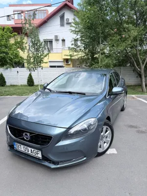 Volvo V40 II [2012 - Prezent] D2 Aut. Summum 2014