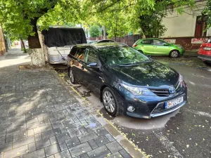 Toyota Auris II [2012 - 2018] 1.8 L VVT-i HSD Sol 2014