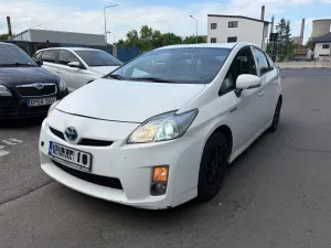 Toyota Prius (Hybrid) 2011