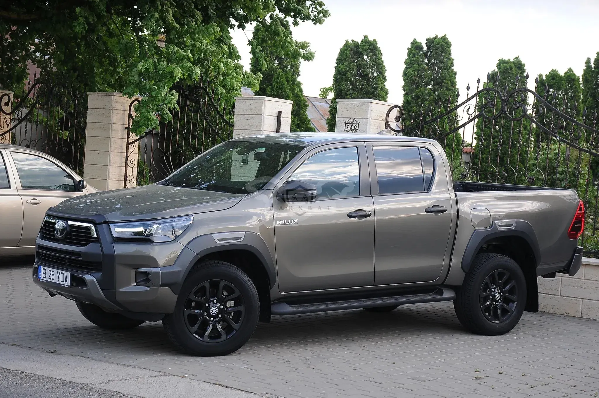 Toyota Hilux VIII [2015 - Prezent] 2.8D 204CP 4x4 Double Cab AT Invincible Color Edition 2021