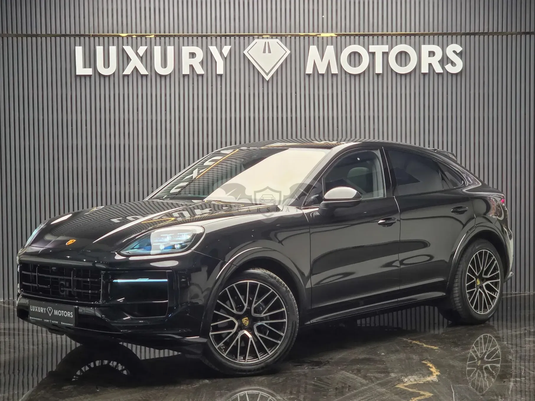 Porsche Cayenne Black Edition 2024