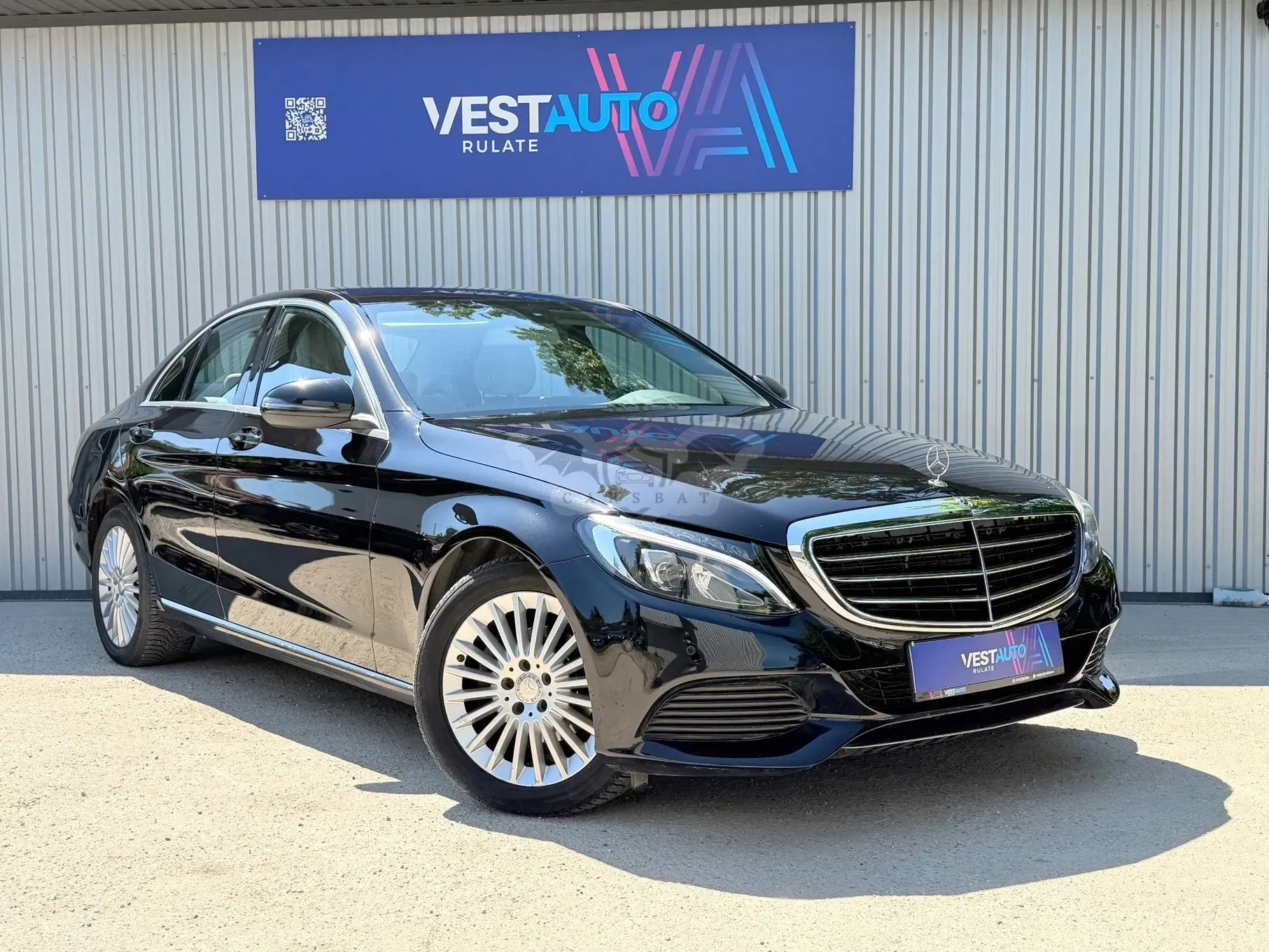 Mercedes-Benz C W205 [2014 - 2021] 180 (BlueTEC) d 7G-TRONIC Exclusive 2015