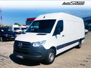 Mercedes-Benz Sprinter 2025