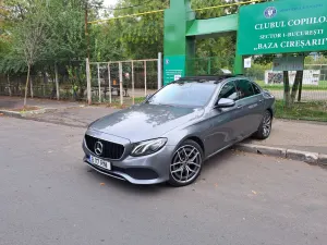Mercedes-Benz E W213 [2016 - 2023] 220 d 9G-TRONIC Avantgarde 2018