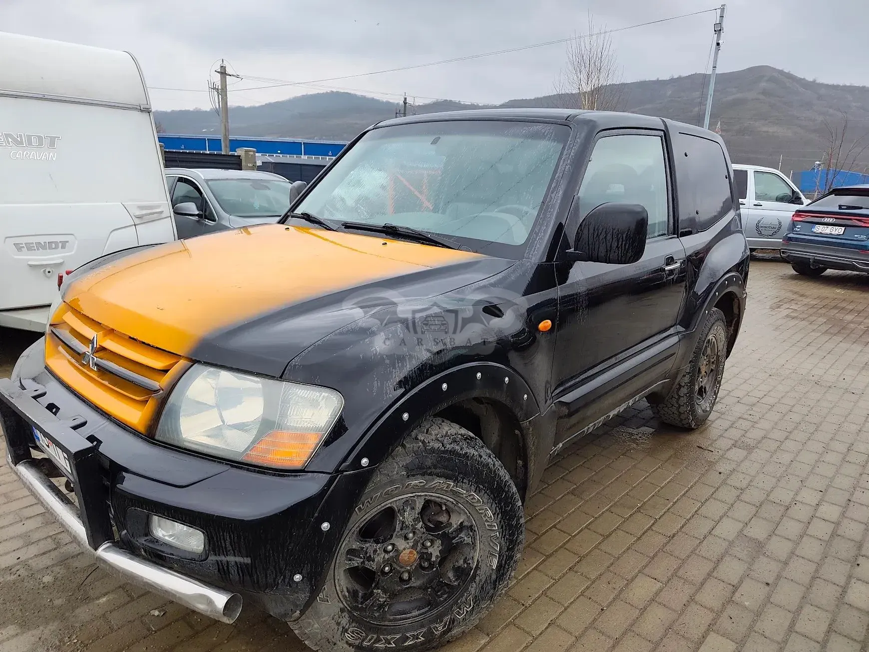 Mitsubishi Pajero SWB 3.2 DI-D GLS A/T, Piele 2002