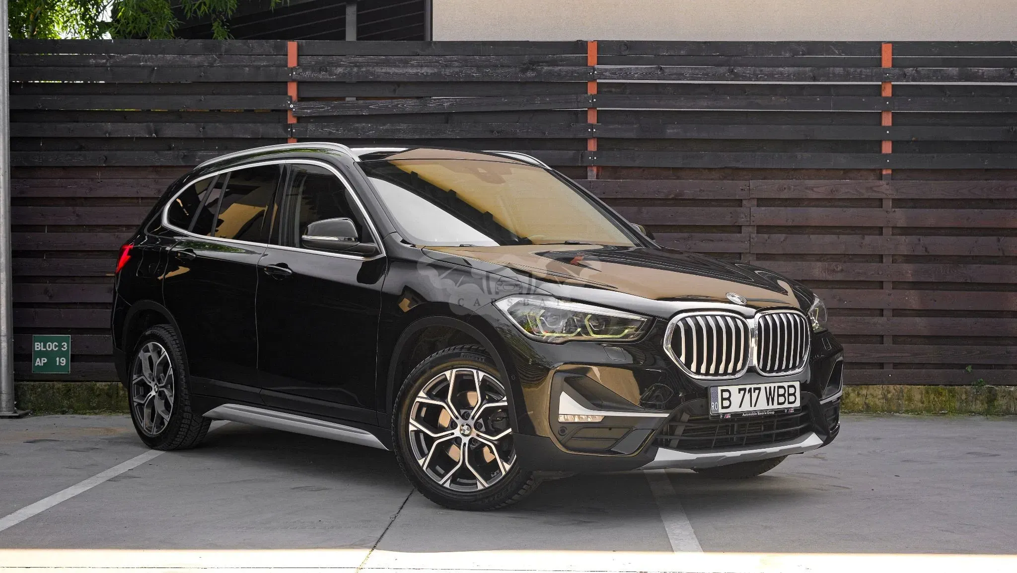 BMW X1 sDrive18d AT 2021