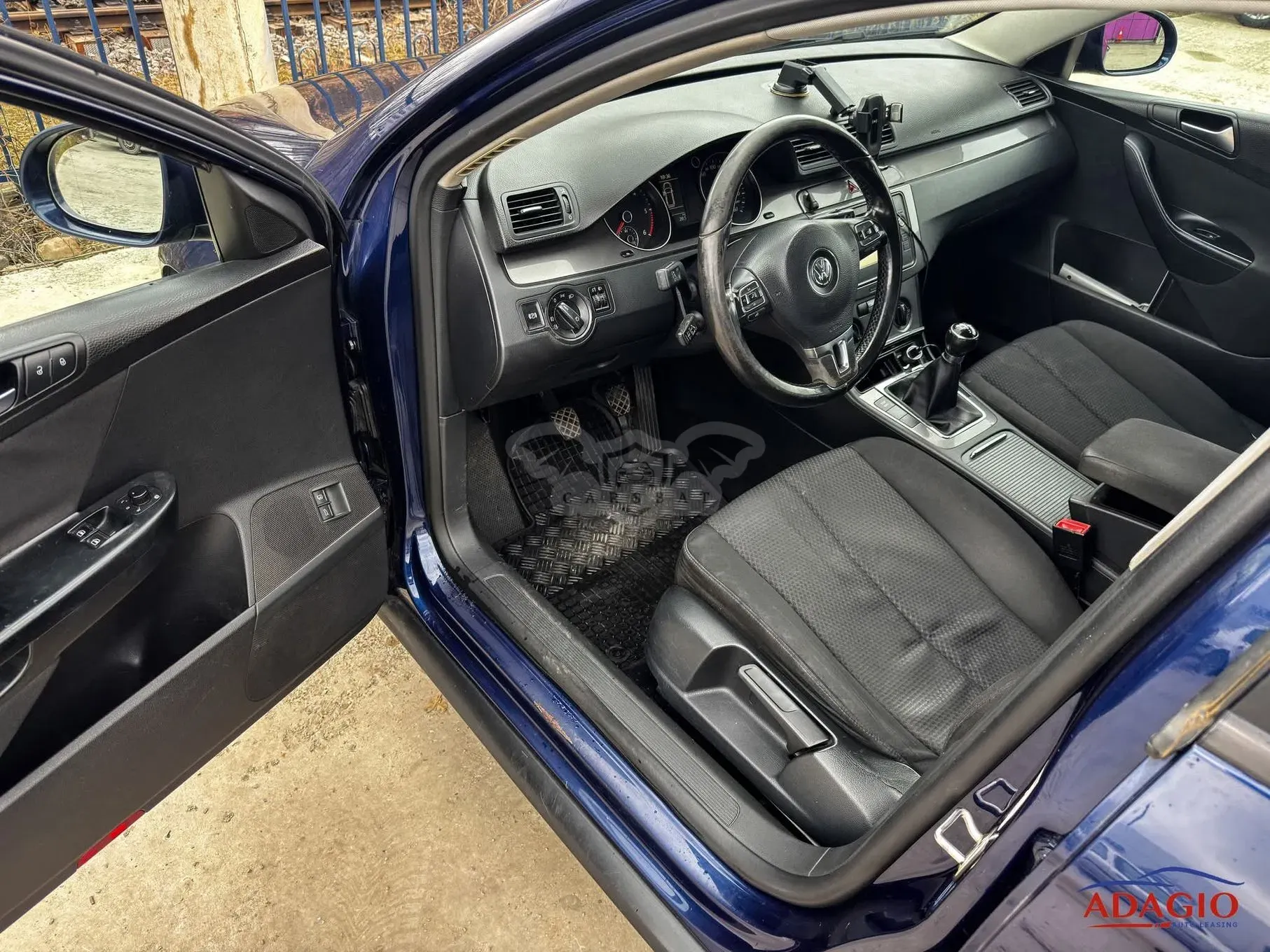 Volkswagen Passat B6 [2005 - 2010] 2.0 TDI Comfortline DPF BlueMotion Technology 2010