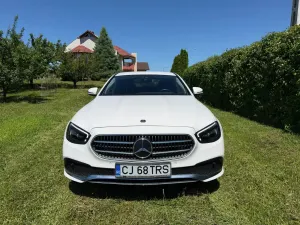 Mercedes-Benz E 200 4MATIC 9G-TRONIC Avantgarde 2022