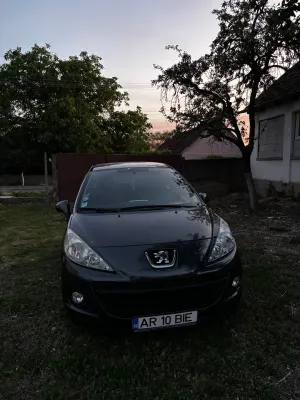 Peugeot 207 2013