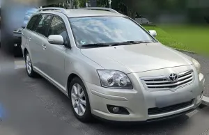 Toyota Avensis II [2003 - 2009] 2.0 D-4D Station Luna 2006
