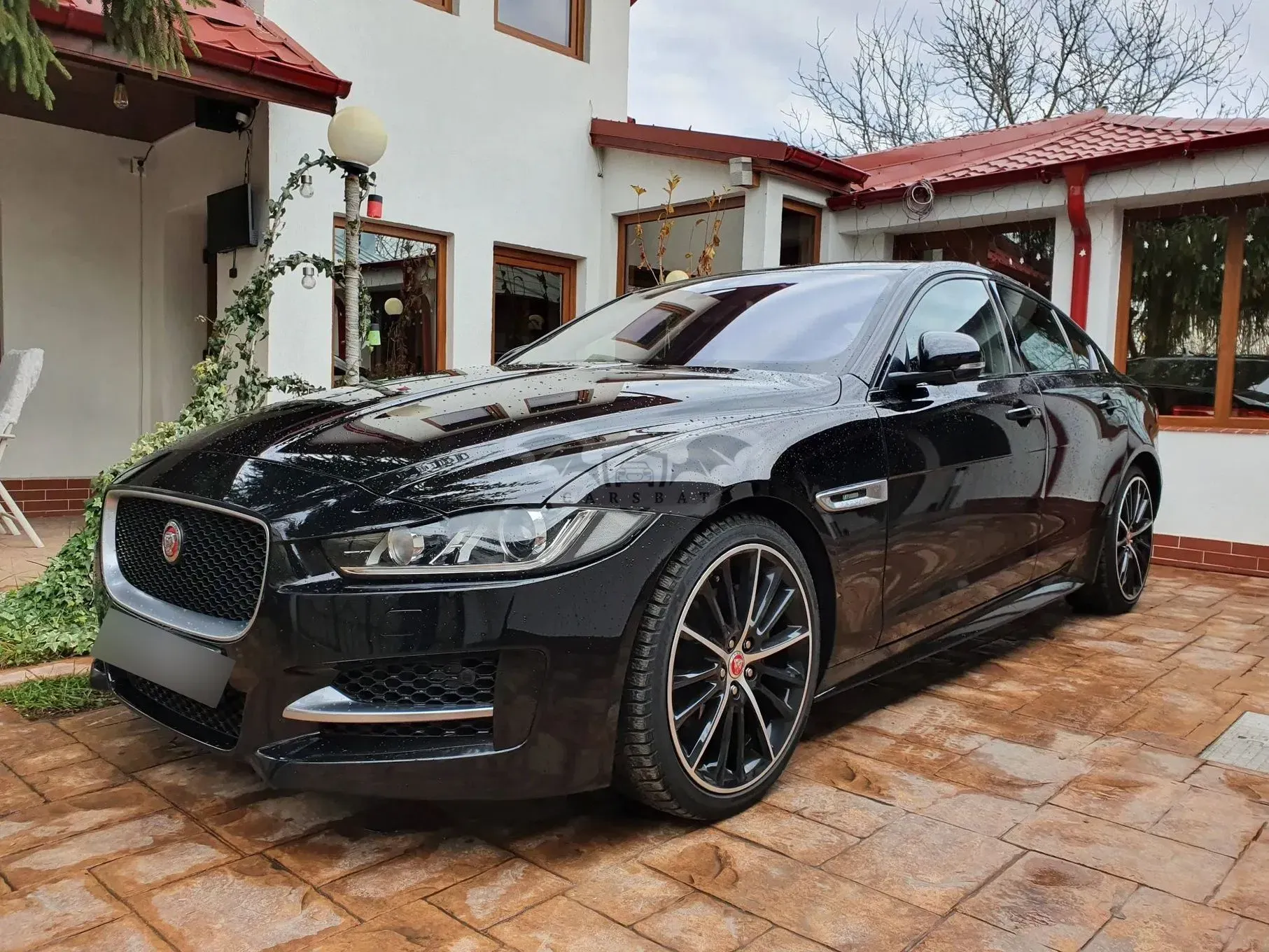 Jaguar XE 2.0 Portfolio 2015