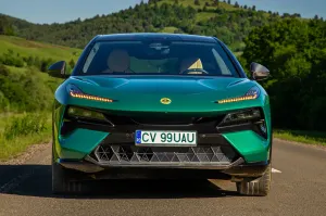 Lotus Eletre 2023