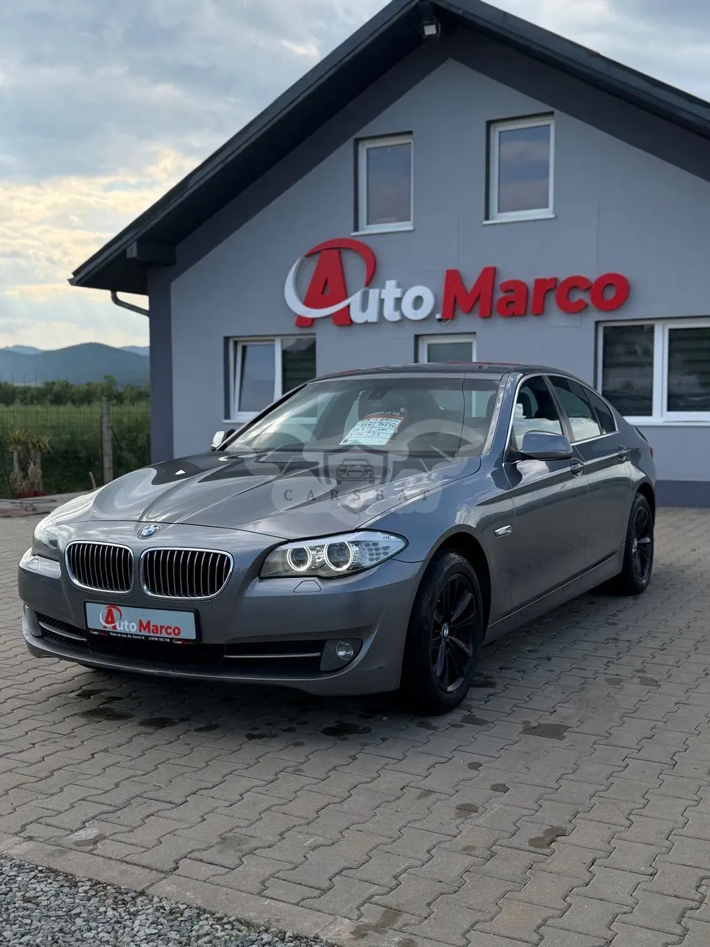 BMW 5 Series F10/F11/F07 [2010 - 2017] 520d Aut. 2011