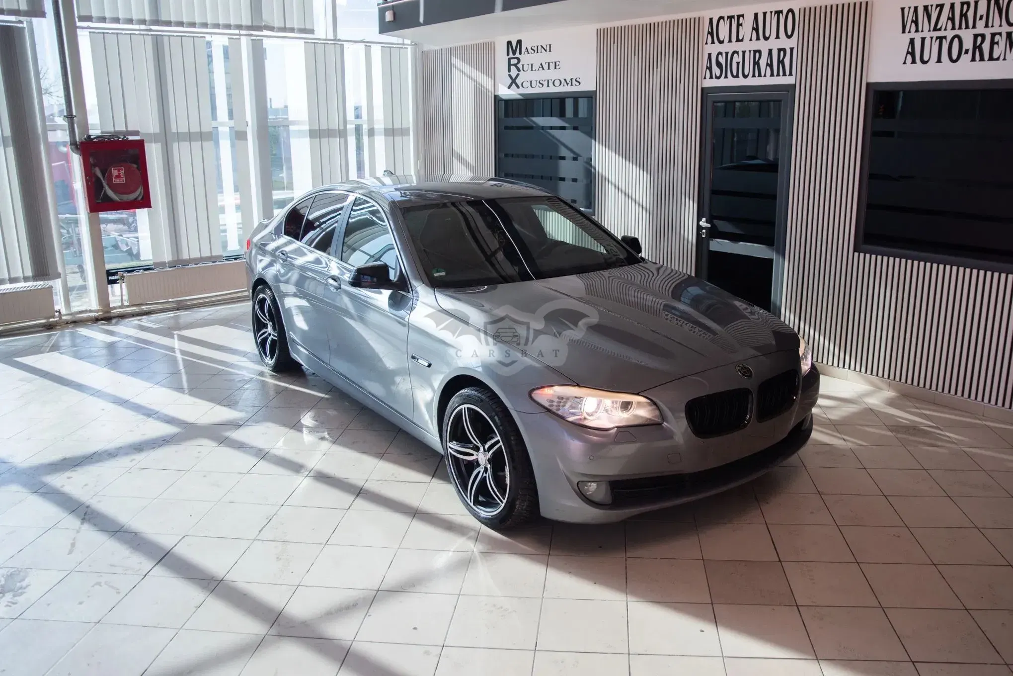 BMW 5 Series F10/F11/F07 [2010 - 2017] 525d Aut. 2010