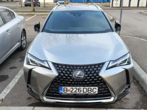 Lexus UX 250h Launch Edition 2019