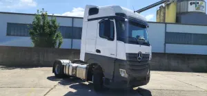 Mercedes-Benz Actros 2025