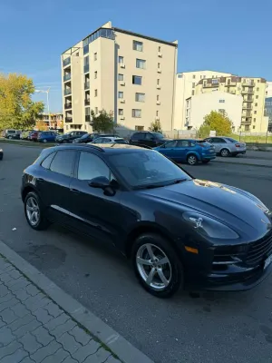 Porsche Macan Standard 2020