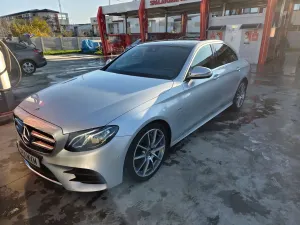 Mercedes-Benz E W213 [2016 - 2023] 220 d Aut. 2019