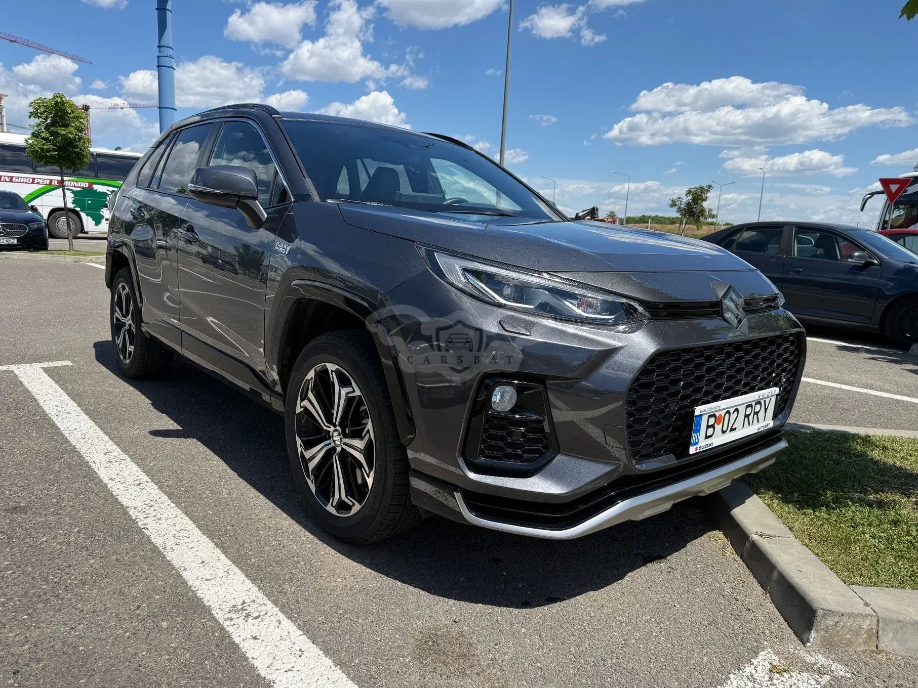 Suzuki Across 2.5 CVT PHEV Luxus 2021