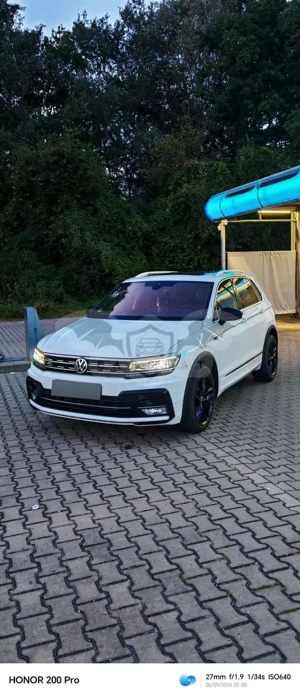 Volkswagen Tiguan II [2016 - Prezent] 2.0 TDI 4Mot DSG Highline 2017
