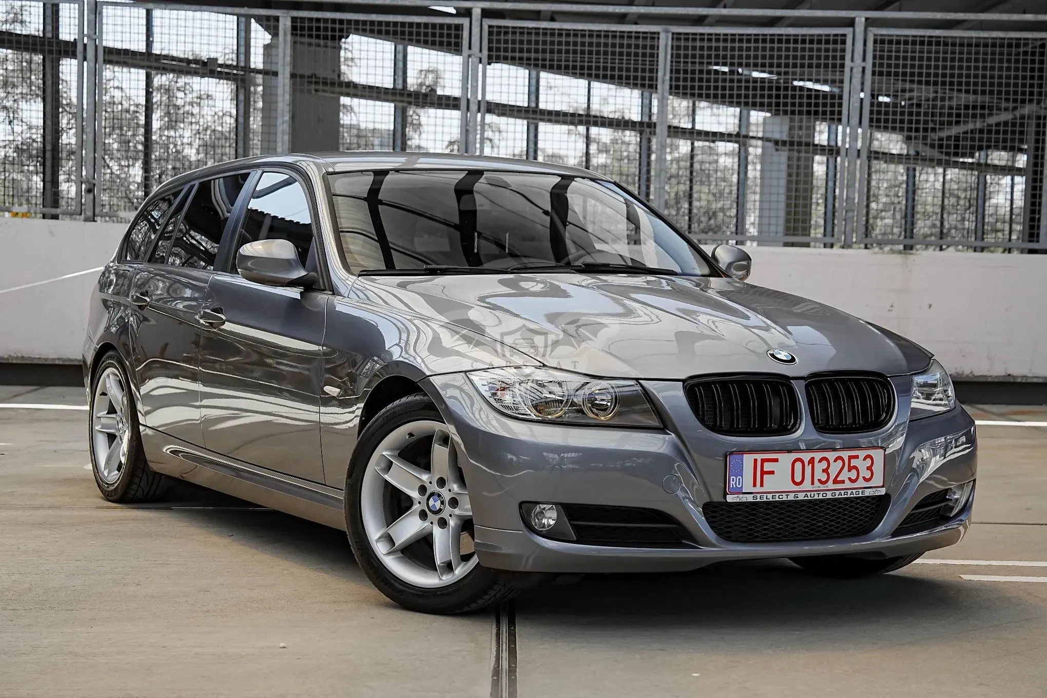 BMW 3 Series E90/E91/E92/E93 [2005 - 2013] 320d 2012