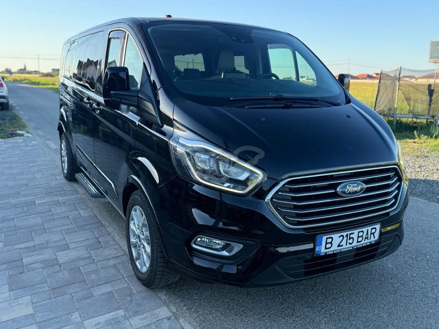Ford Tourneo Custom Bus 320 2.0 EcoBlue 185 CP L2H1 Titanium Aut. 2020