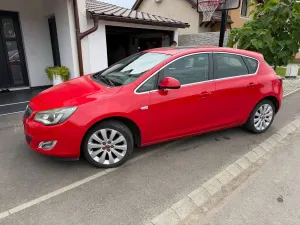 Opel Astra J [2009 - 2018] 2010