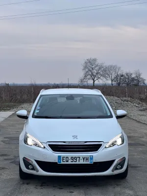 Peugeot 308 II [2013 - 2021] PureTech 130 Stop & Start Allure 2017