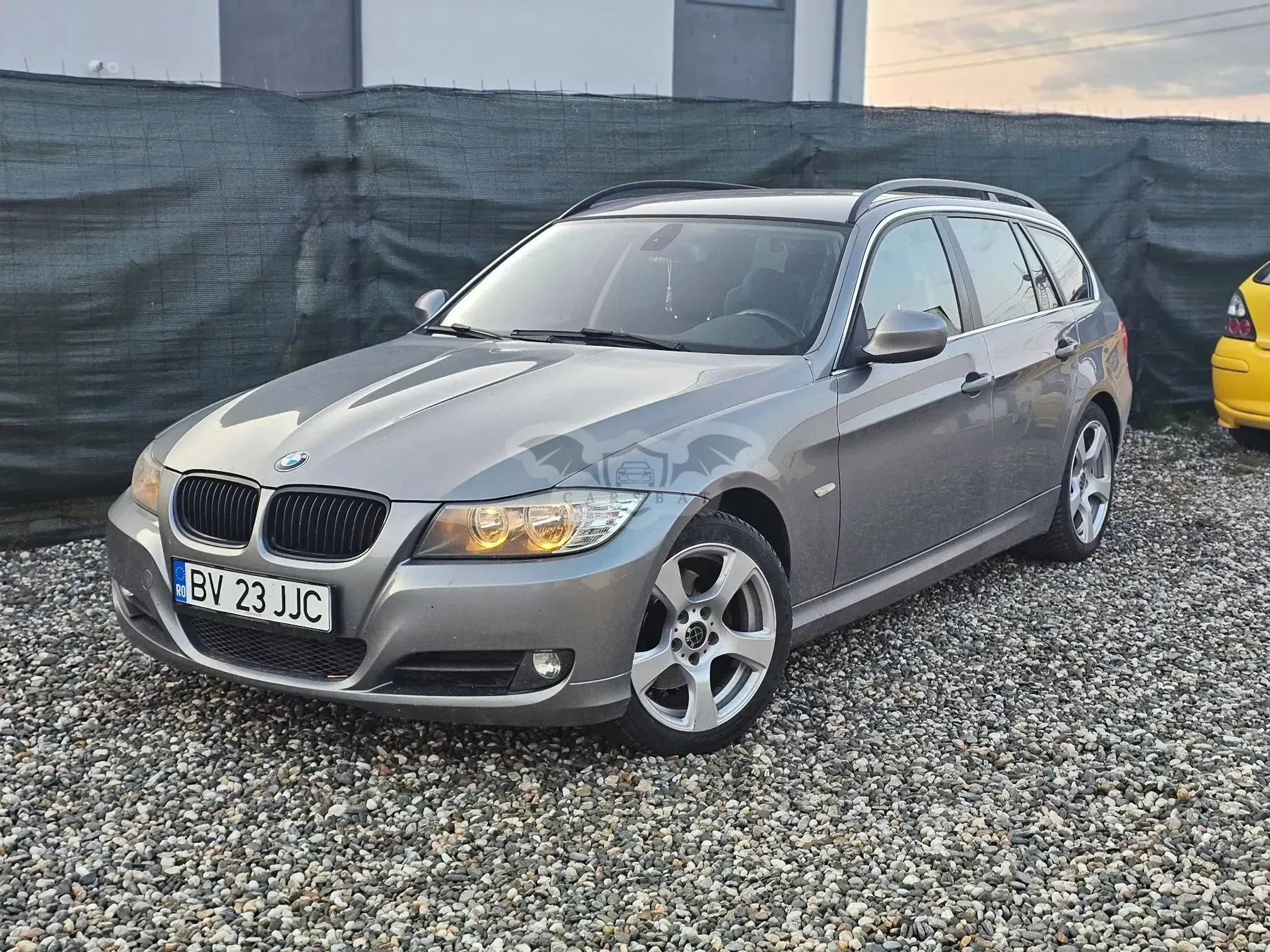 BMW 3 Series E90/E91/E92/E93 [2005 - 2013] 318d 2009