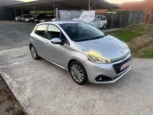 Peugeot 208 I [2012 - 2019] 82 PureTech Style 2015