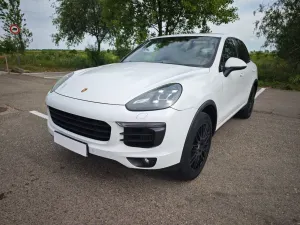 Porsche Cayenne 3.0 L V6 2016