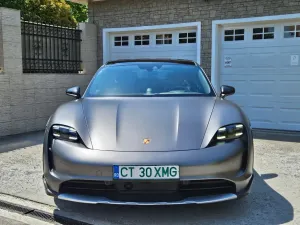 Porsche Taycan 4 2024