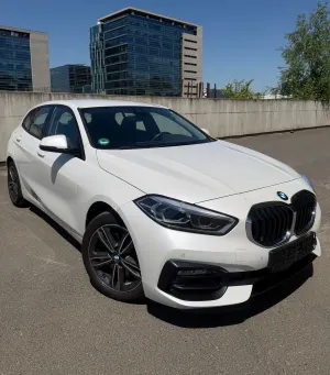 BMW 1 Series F40/F52 [2017 - Prezent] 116d Aut. Sport Line 2020