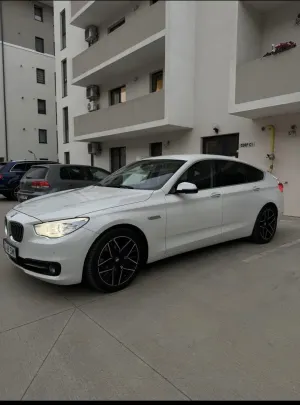 BMW 5 Series F10/F11/F07 [2010 - 2017] 520d Aut. Luxury Line 2016