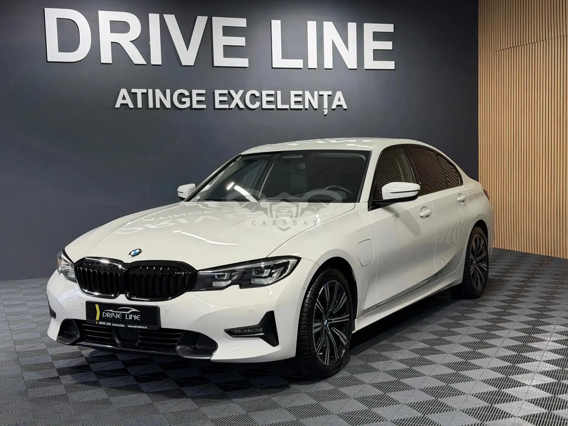 BMW 3 Series 330e AT PHEV 2020