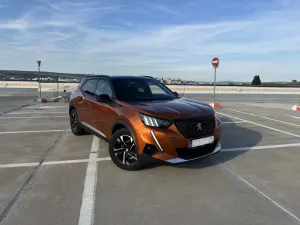 Peugeot 2008 II [2019 - Prezent] 1.2 PureTech EAT8 STT GT 2022