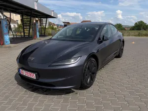 Tesla Model 3 RWD 2025