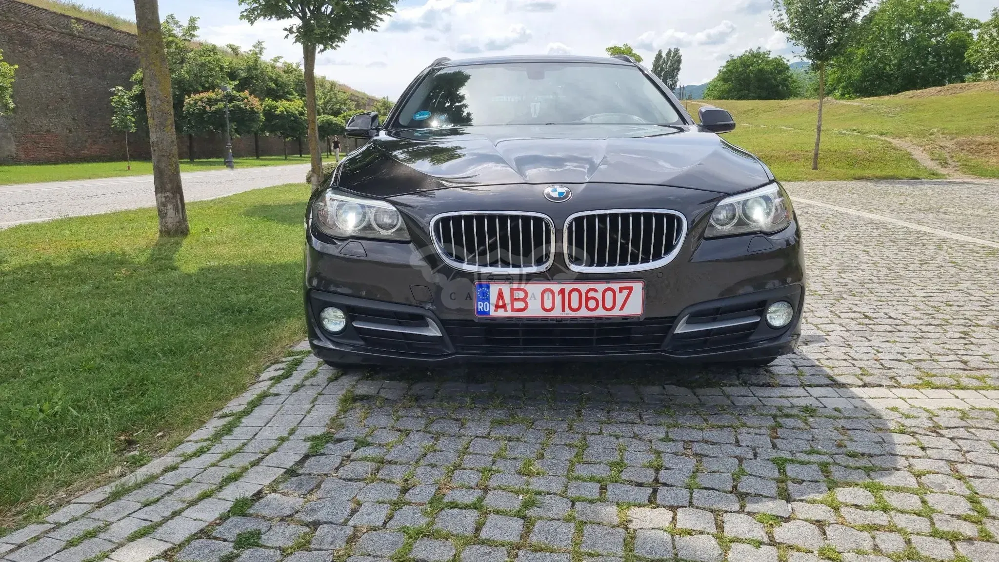 BMW 5 Series F10/F11/F07 [2010 - 2017] 520d xDrive AT 2015