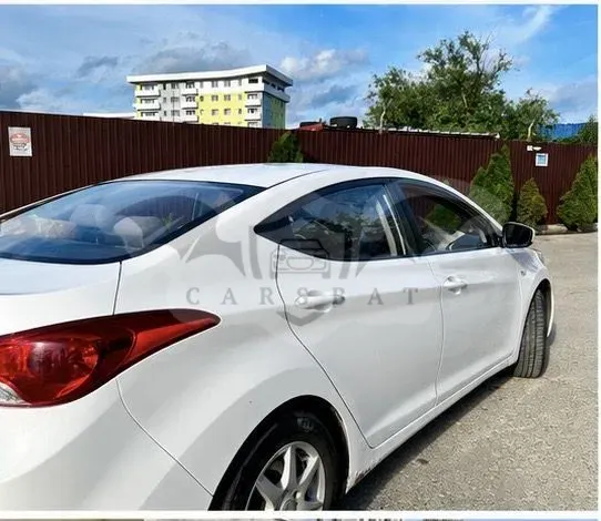 Hyundai Elantra V [2010 - 2015] 1.6 MPi 2013