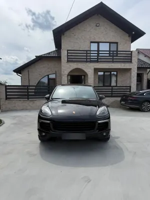 Porsche Cayenne 3.0 L 2015