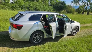 Toyota Avensis III [2009 - 2018] Touring Sports 1.8 Multidrive S Edition S+ 2017
