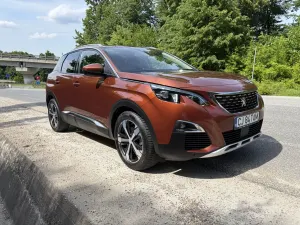 Peugeot 3008 II [2016 - Prezent] 1.2 PureTech Turbo S&S EAT8 Active 2018