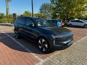 Volvo EX90 Twin Motor Performance Ultra 2025