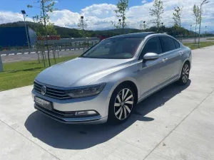 Volkswagen Passat B8 [2014 - Prezent] 2.0 TDI DSG 4Motion Comfortline 2015