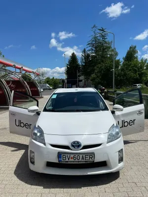 Toyota Prius III [2009 - 2015] (Hybrid) Sol 2011
